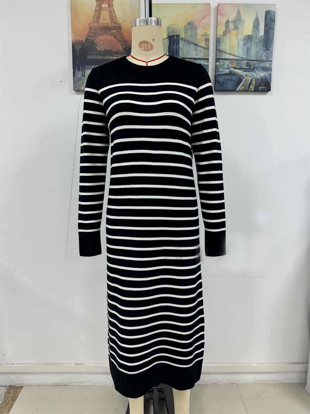 Sleek Stripe Delight